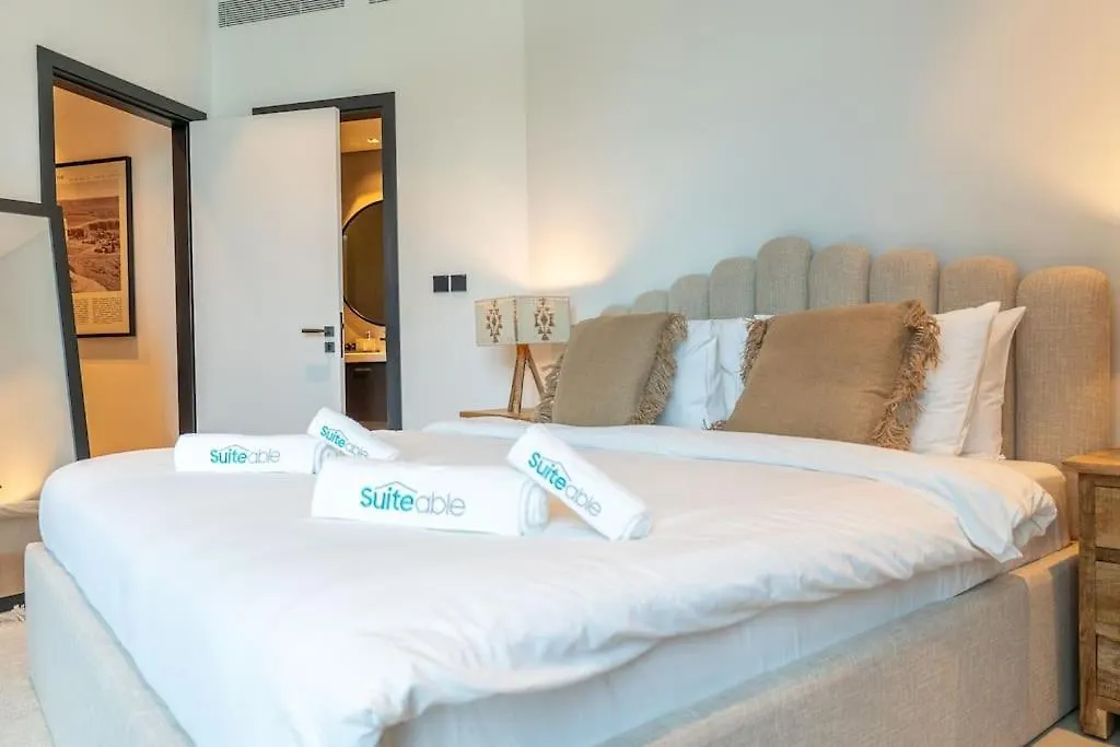 Ranch Living 1 Bedroom Apartment In Business Bay By Suiteable Dubai United Arab Emirates
