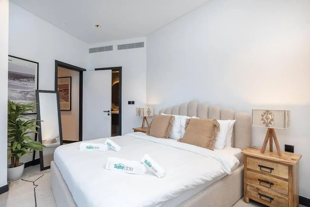 Ranch Living 1 Bedroom Apartment In Business Bay By Suiteable Dubai