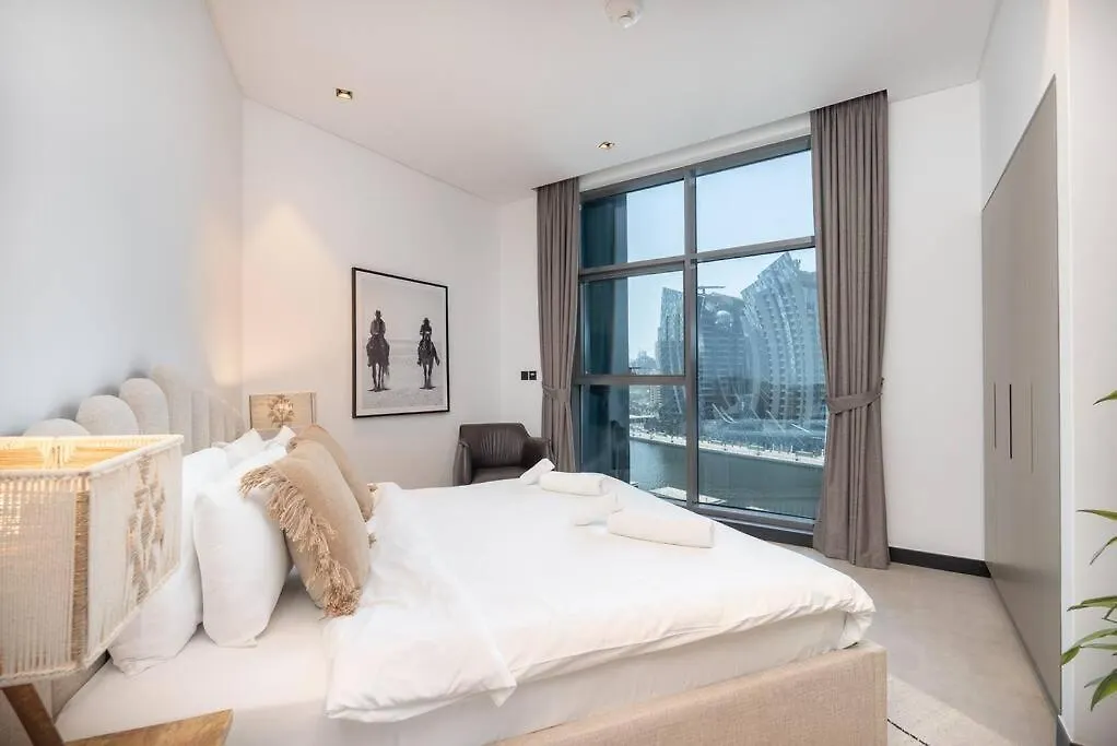 Ranch Living 1 Bedroom Apartment In Business Bay By Suiteable Dubai