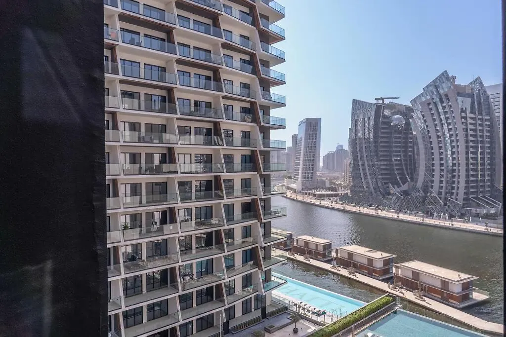 Ranch Living 1 Bedroom Apartment In Business Bay By Suiteable Dubai