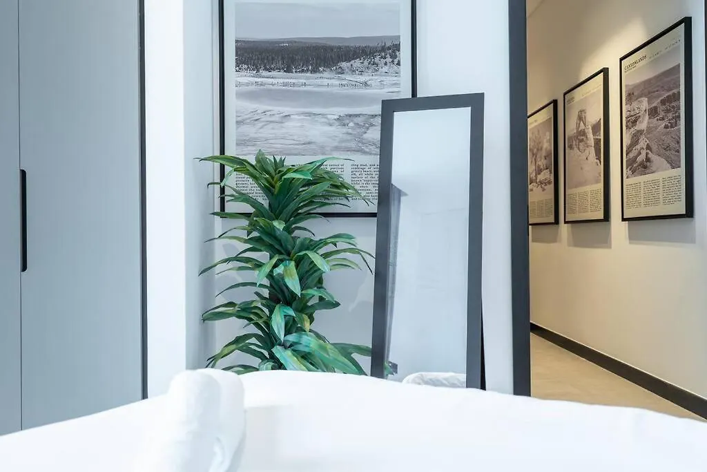 Ranch Living 1 Bedroom Apartment In Business Bay By Suiteable Dubai 0*,